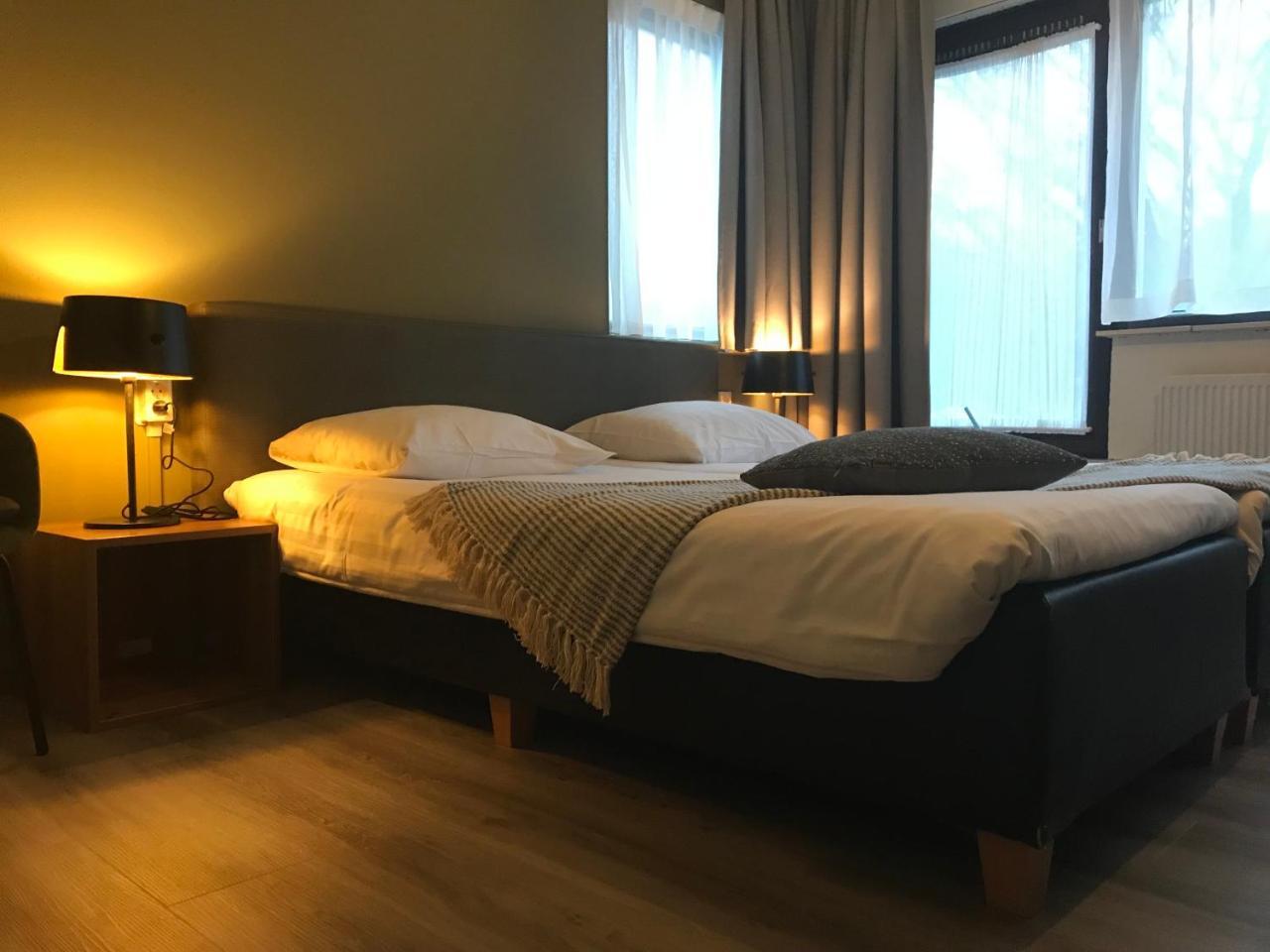 Bed & Breakfast Van Marion Oostvoorne Eksteriør bilde